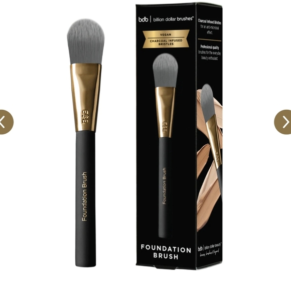Billion dollar brushes foundation brush - Picture 3 of 4